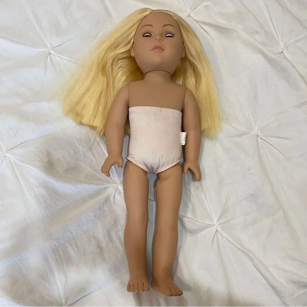 Madame Alexander Doll Company 18 in Blonde Hair Blue Eyes custom Made Dress 2009